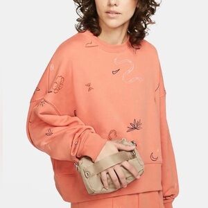 Nike | Wild Oasis Cropped Crewneck Sweater